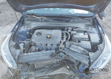 2019 Kia Forte Lxs z USA, uszkodzony, nr VIN 3KPF24AD9KE126042